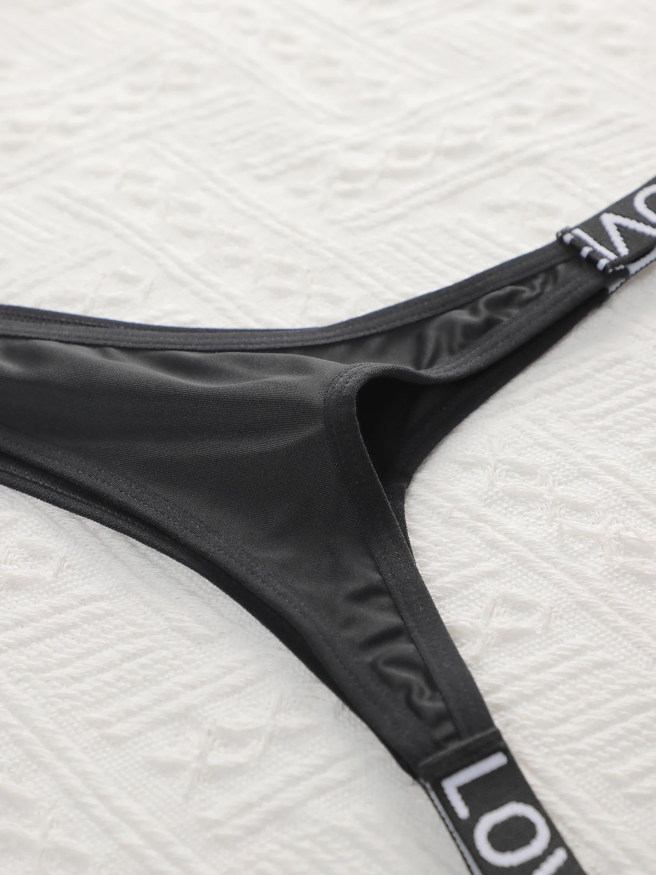 g string shape with minimal lines