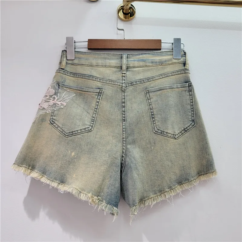 Embroidered Three-Dimensional Flower Straight Shorts 2024 Summer Retro Slimming Distressed Raw Edge Denim Shorts Women Clothing