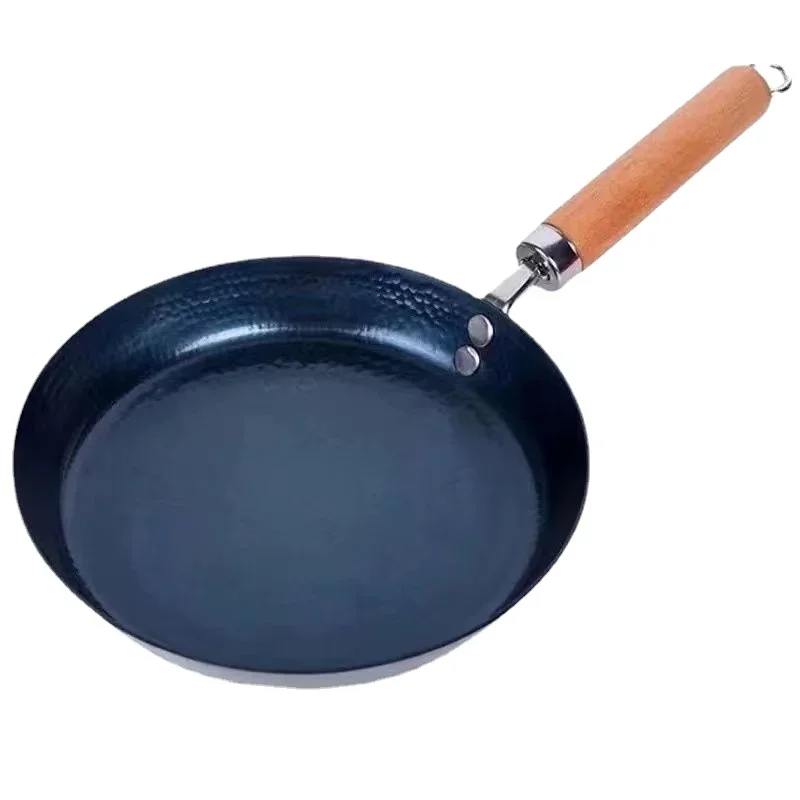 

Hammered Iron Skillet 20/24/26/28cm Blue Iron Pans with Detachable Wooden Handle No Nonstick Coating Frying Omelette Frying Pan