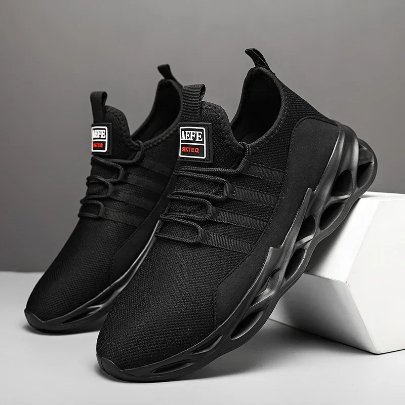 Breathable Men Sneaker Outdoor Running Shoes Lace Up Mesh Blade Shoes Lightweight Camping Travel Shoes Men Shoes Plus Size 40-47