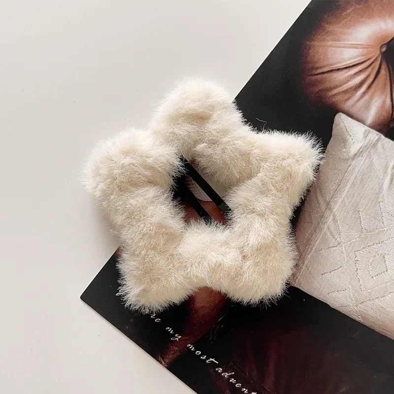 4pcs Autumn and Winter Plush Five-pointed Star Hairpins Side Bangs BB Clip Cute, Soft and Milky Sweet Girl Hollow Hairpin Tide