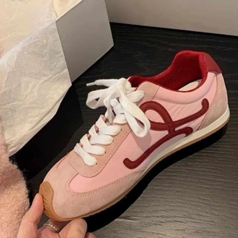 German Training Shoes Women 2025 New Genuine Leather Women Sneakers Flat Lace-up Retro Large Size Forrest Gump Shoes Women 5