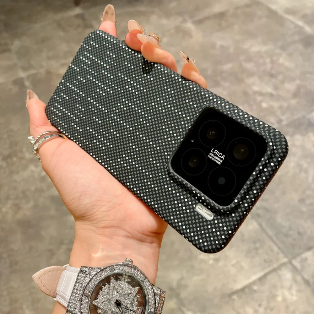 Sleek Carbon Fiber Magnetic Wireless Charging Case - Ultra-Thin & Shockproof