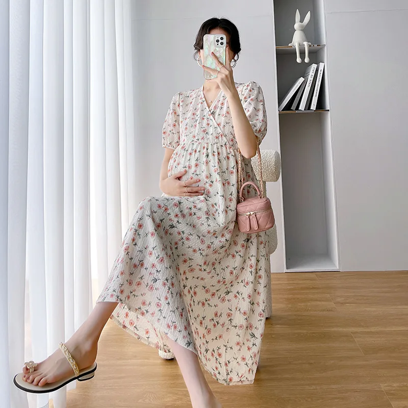 

2024 Summer Puff Sleeve V-Neck Fashion Print Maternity Chiffon Dress Loose Pregnant Woman Beach Dress Pregnancy Holiday Clothes