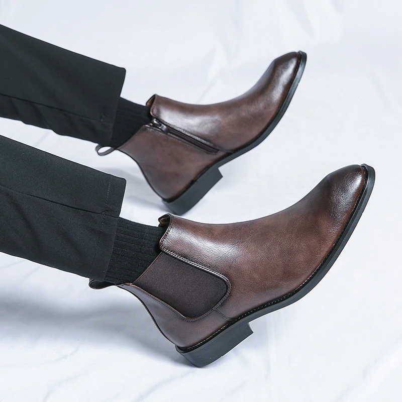 2024 Leather Spring Designer Zipper Italian Dress Office Shoes for Mens Chelsea Casual Boots Retro Pointed Ankle Boot Footwear