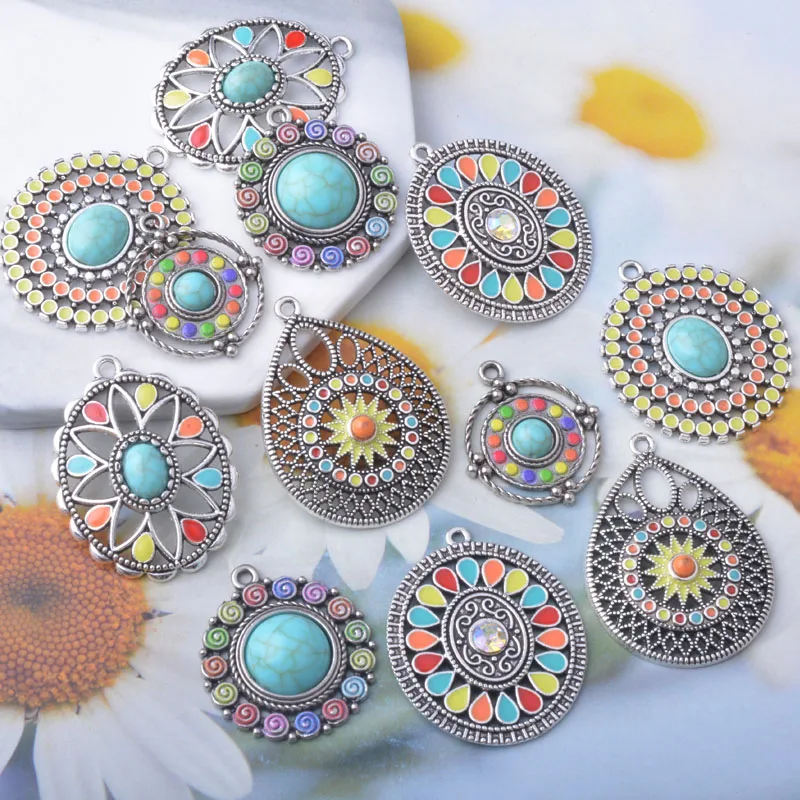 12 Stück/Set Böhmische Antik-Silberfarbene, Seeblau Emaillierte 2026 Frühlingsanhänger aus Acryl für DIY-Ohrringe und Metallschmuck