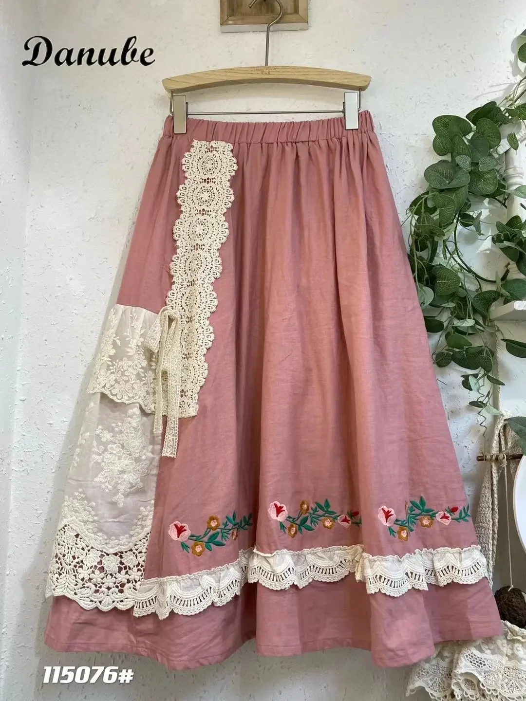 Vintage-Embroidery-Patchwork-  