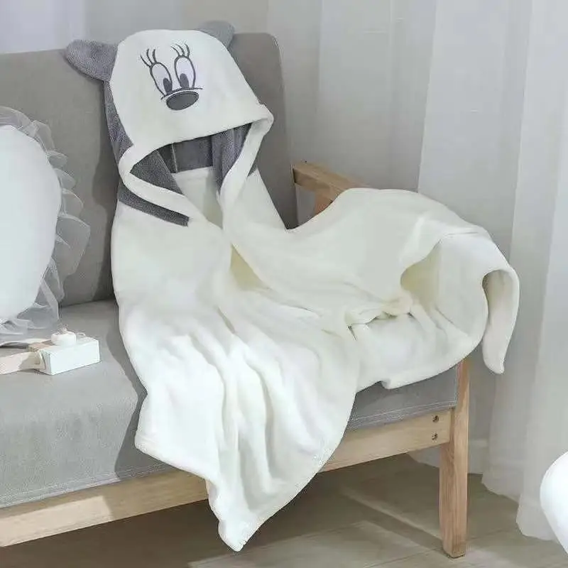 Disney Kids Hooded Bath Towel Mickey Minnie Donald Duck Coral Velvet Cartoon Adult Children's Cloak Hooded Bathrobe Beach Towel