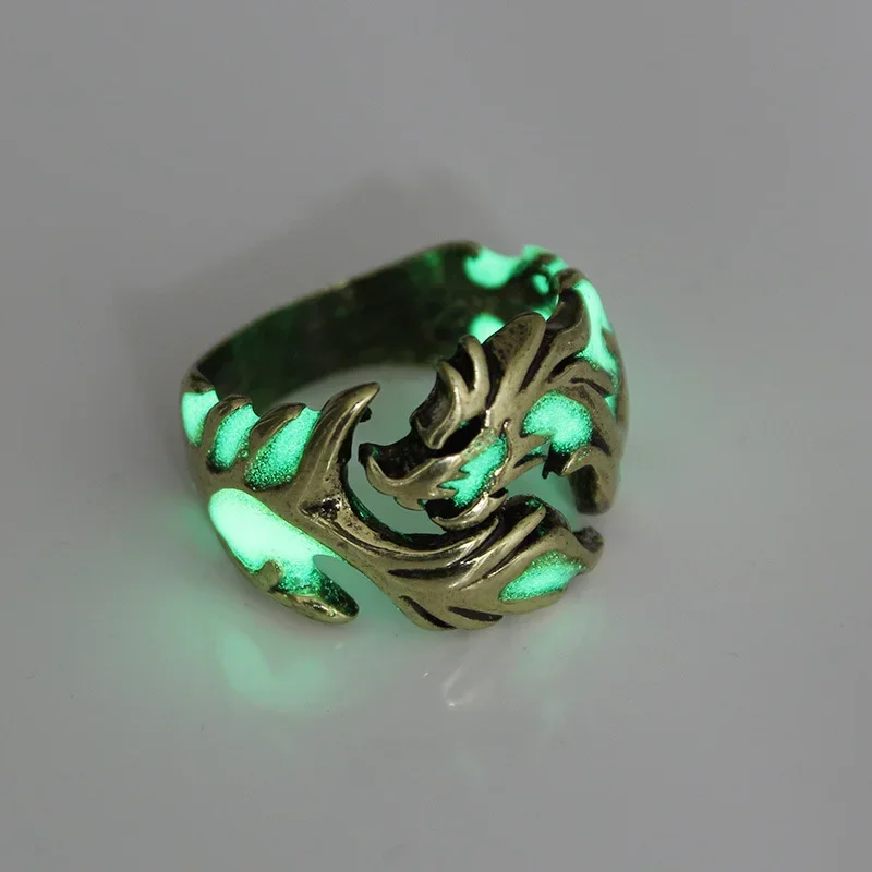Stile moda 2025 Stile moda 2024 Drago a forma di luminoso gotico regolabile da uomo in acciaio inossidabile, gioielli unici per ragazzi, Halloween retrò_voghion.com