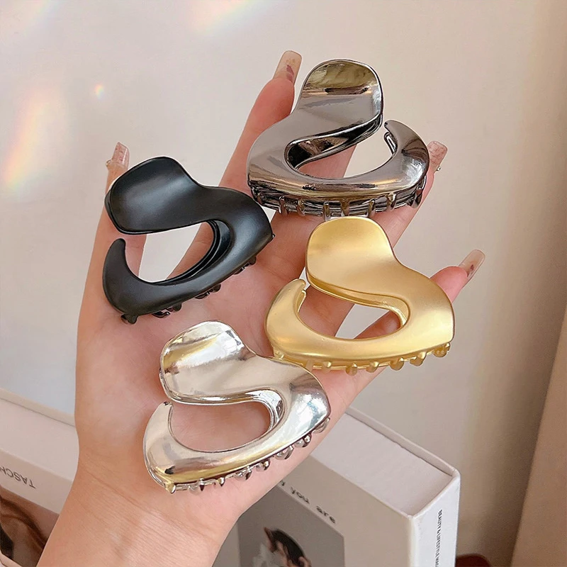 Geometrische Unregelmäßige Mittlere Haar Klaue Trendy Haar Zubehör Für Frauen Metall Gold Silber Schwarz Klaue Clips Mädchen Schmuck Neue 2023