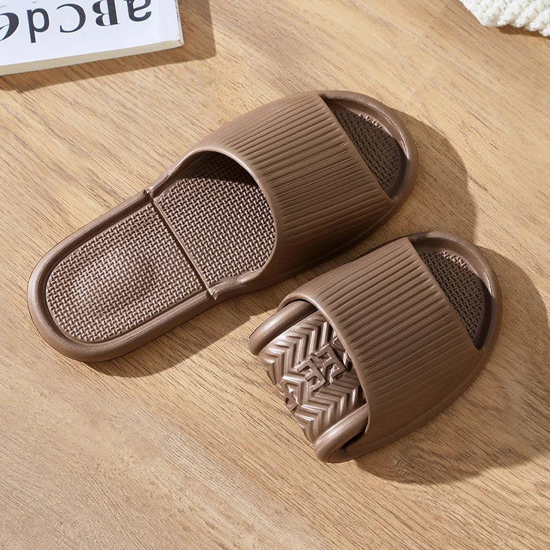 Bathroom House Slippers Leaking Quick-Drying Shower Slipper Light Weight Waterleaky Beach Flip Flops Women Swimming Slides