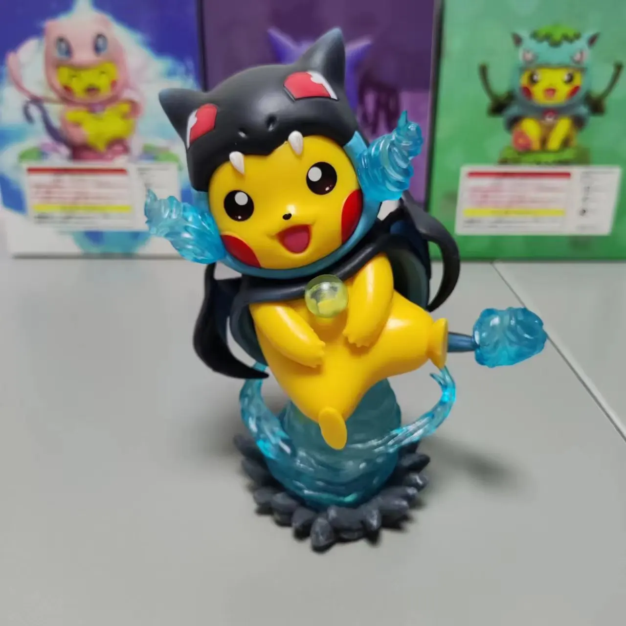 thumbnail image 1 of Figura de acción de Anime Pokemon de 12CM Pikachu Cosplay Mini Q, lindo modelo de dibujos animados de PVC, juguetes, regalos para niños, 1 of 5