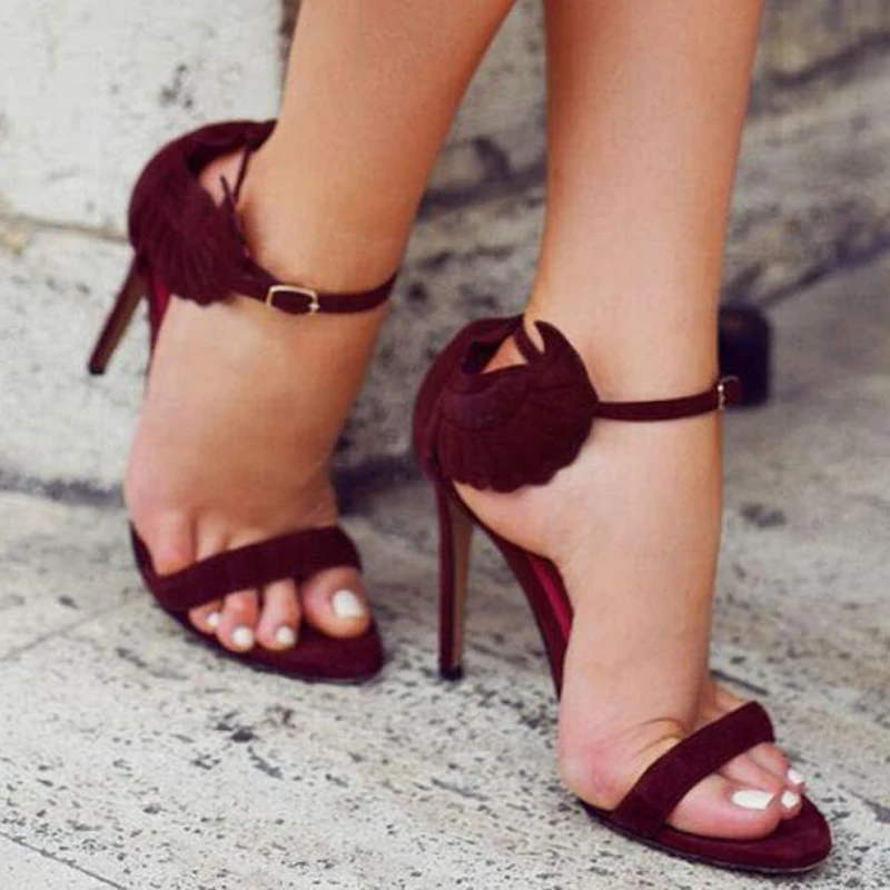 Sandali Con Cinturini Alla Caviglia Con Ali Doppie Da Donna Sandali Estivi Con Una Cinghia Peep Toe Sexy Tacchi Alti Sottili Wine Red Faux Suede Sanda