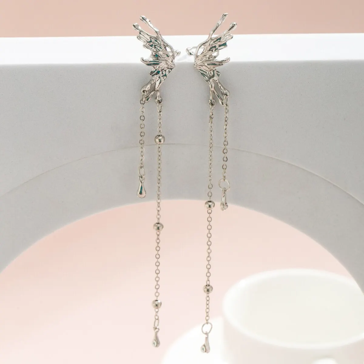 Clip Earrings 1Pair Elf Butterfly Long Tassel Clip Earrings For Women Wed Bridal Retro Kpop No Piercing Earbone Ear Cuff Jewelry Gift