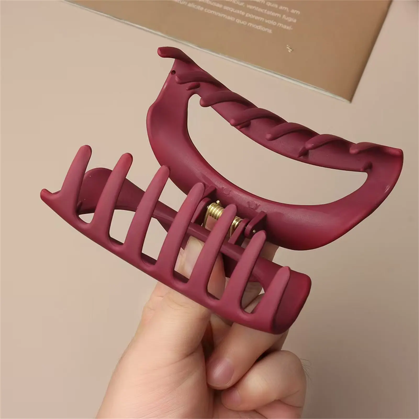 대형 부드러운 실리콘 헤어 클로 클립, 반원형 속이 빈 디자인, 통기성, 미끄럼 방지 그립, 여성용 데일리 헤어 액세서리