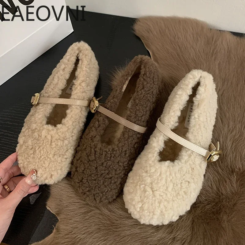 

2024 Spring Autumn Women Lambhair Flats Shoes Fashion Buckle Ladies Flats Women's Comfort Warm Steet Style Shoes