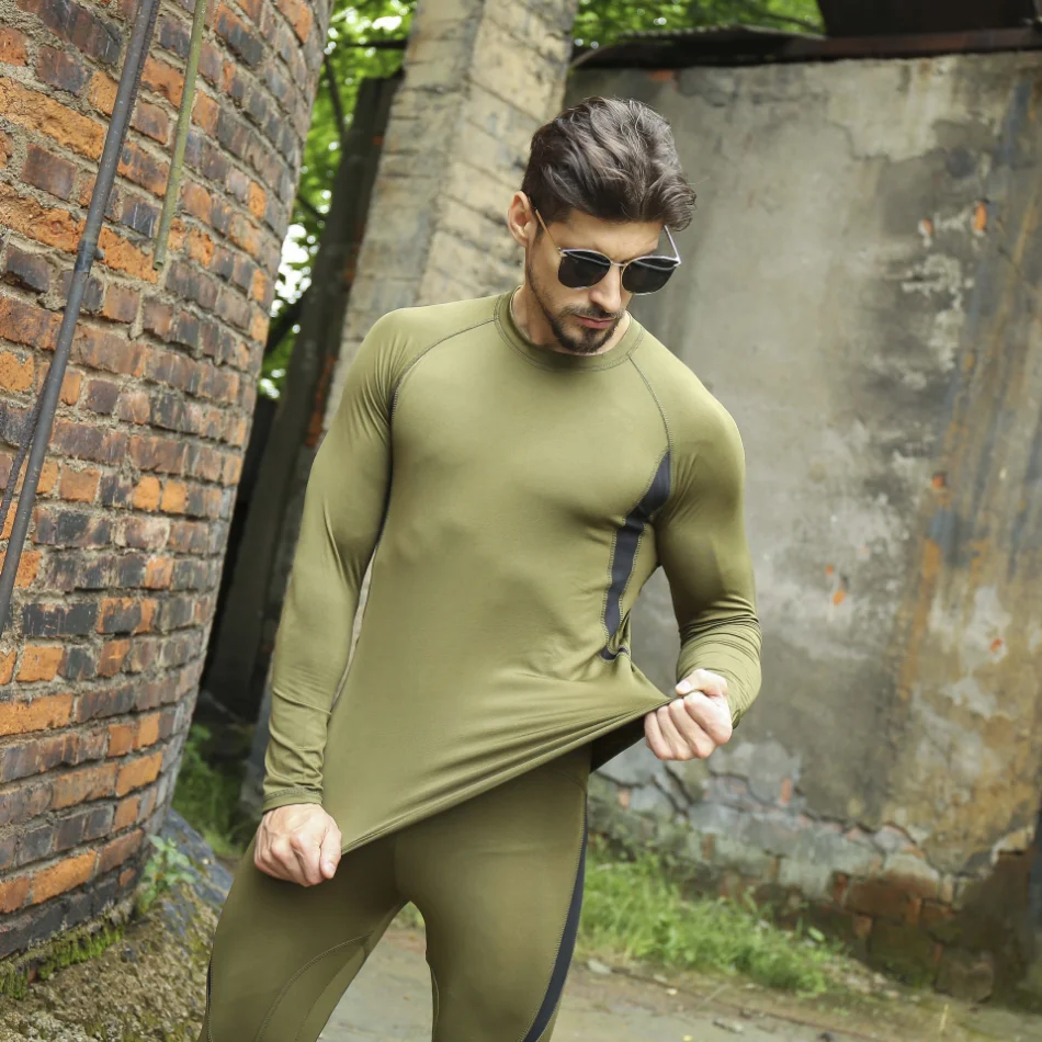 Military Tactical Uniforms Winter Fleece Thermal Underwear Set Outdoor Quick Dry Fitness Clothing Army Compression 2-piece Set