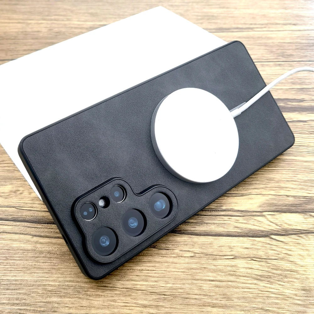 Luxury Faux Leather Retractable Wireless Charging Case