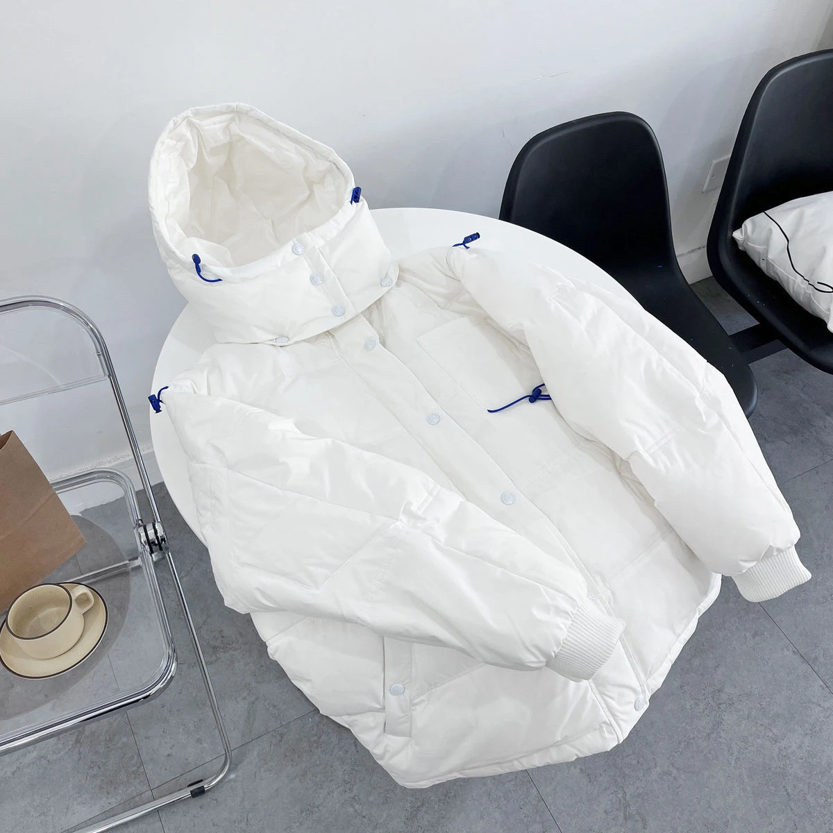 Рисунок 3 - Пуховик с капюшоном для пар