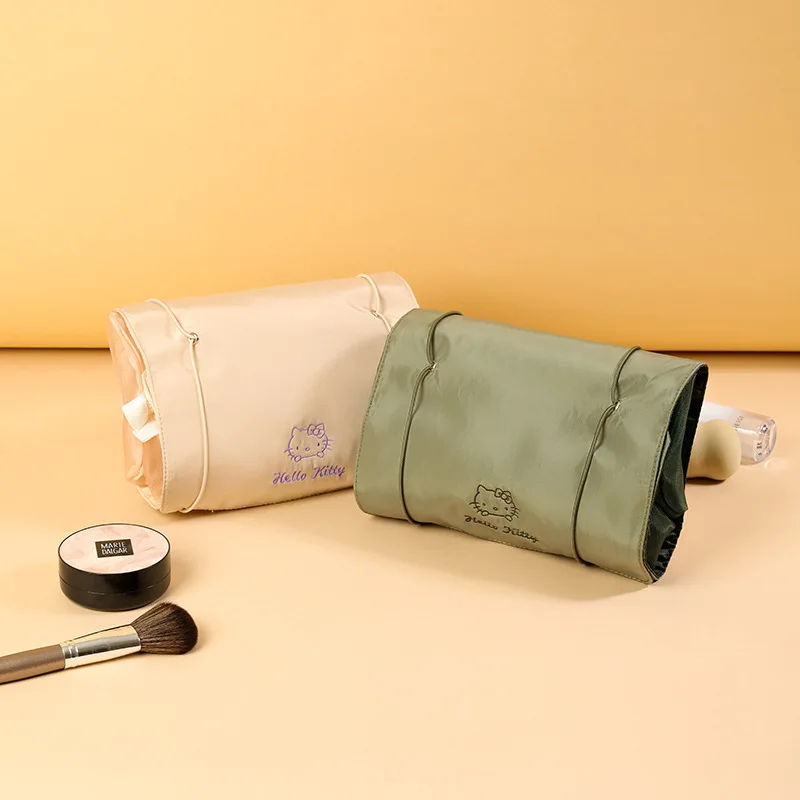 

Милая косметичка Hellokitty Sanrio, женские принадлежности для макияжа, сумка для хранения 4 в 1, вместительная Портативная сумка для туалетных принадлежностей, подарок для девушки