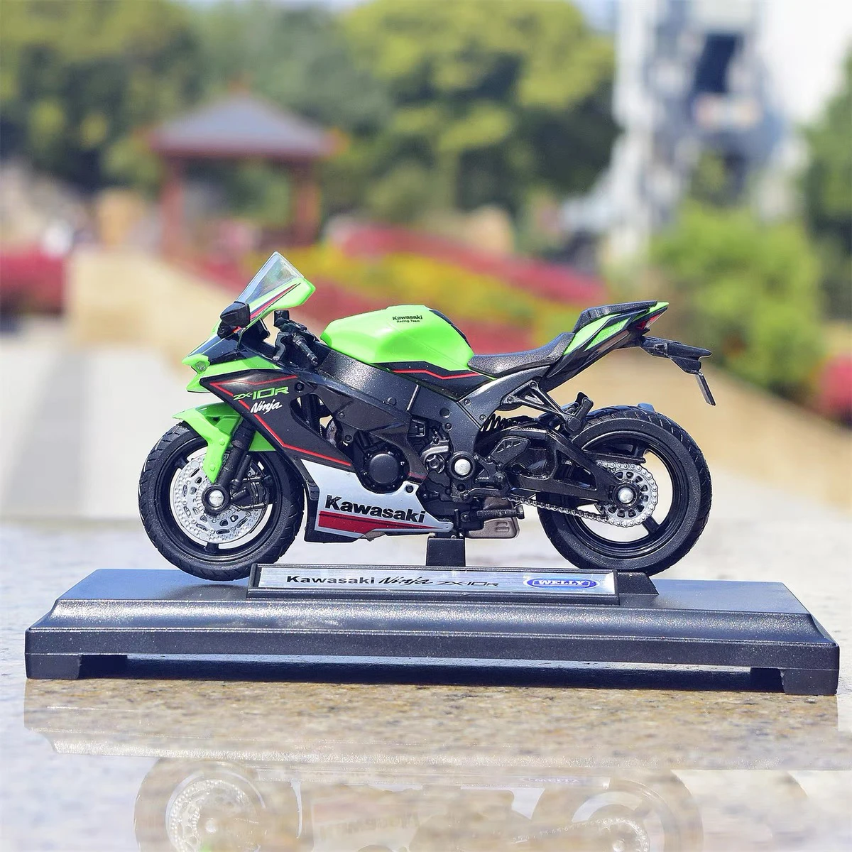 WELLY 1:18 Kawasaki Ninja ZX-10R Alloy Motorcycle Model Diecast