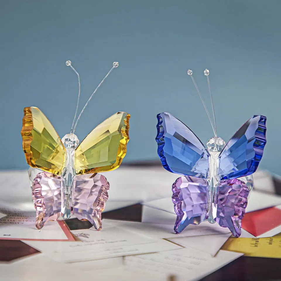 Crystal Amber Resin Butterfly Figurines Paperweights Crafts Figurine F –  Gifts with Love and Art