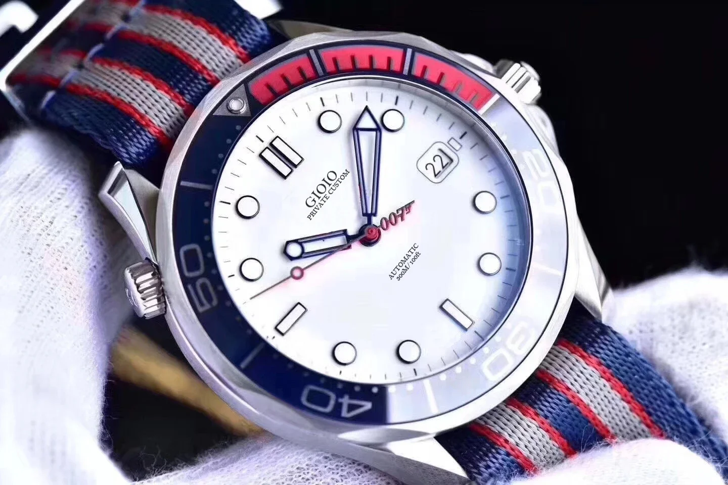 

Men Watch Automatic Mechanical Canvas Sport white dial