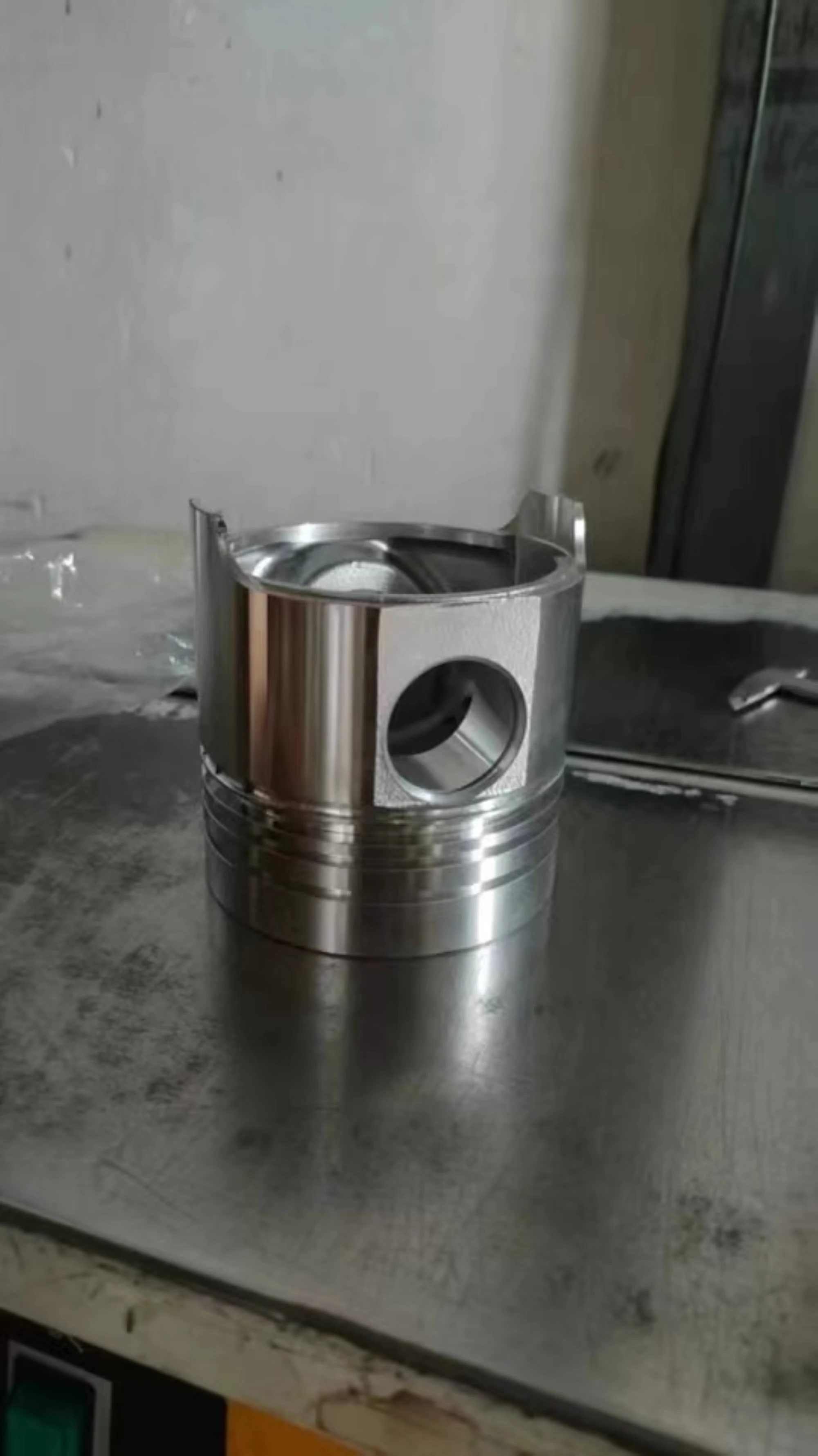 

Engine N4105DS-38 Piston Set