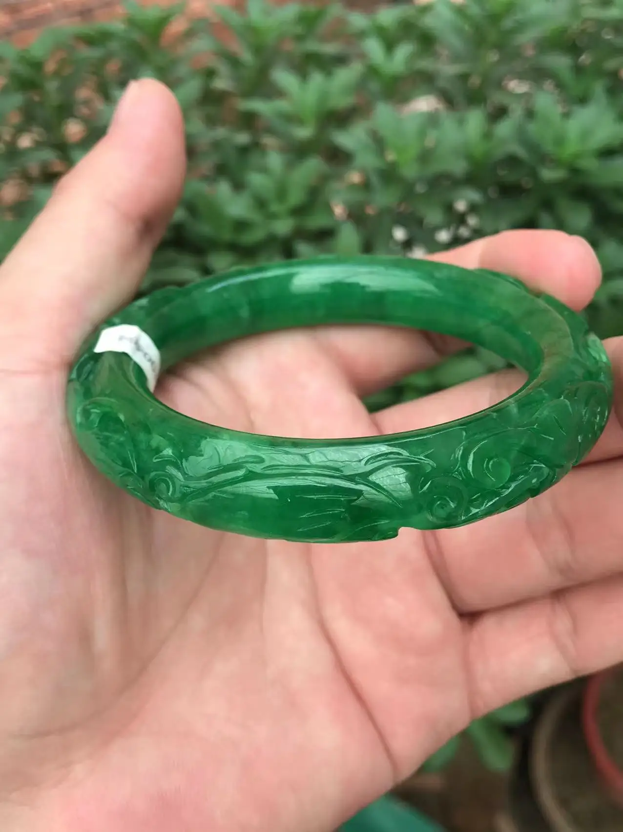 

Natural 100% real green jadeite bangle Carving patterns jadeite bangle green jade for woman temperament gift bracelets good luck