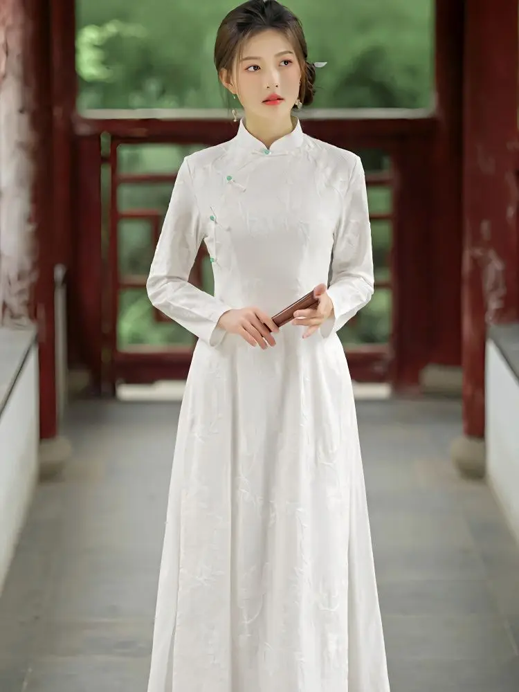 

New Chinese Style Embroidered long-sleeved Slim Cheongsam Jacquard Zen Tea Dress Ao Dai Vintage Dress Women Elegant Qipao