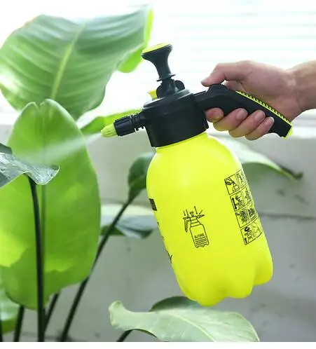 

2L Hand Pressure Water Sprayer Trigger Air Pump Garden Disinfection Sprayers Spray Bottle Cleaning Sprayer Watering Can pot