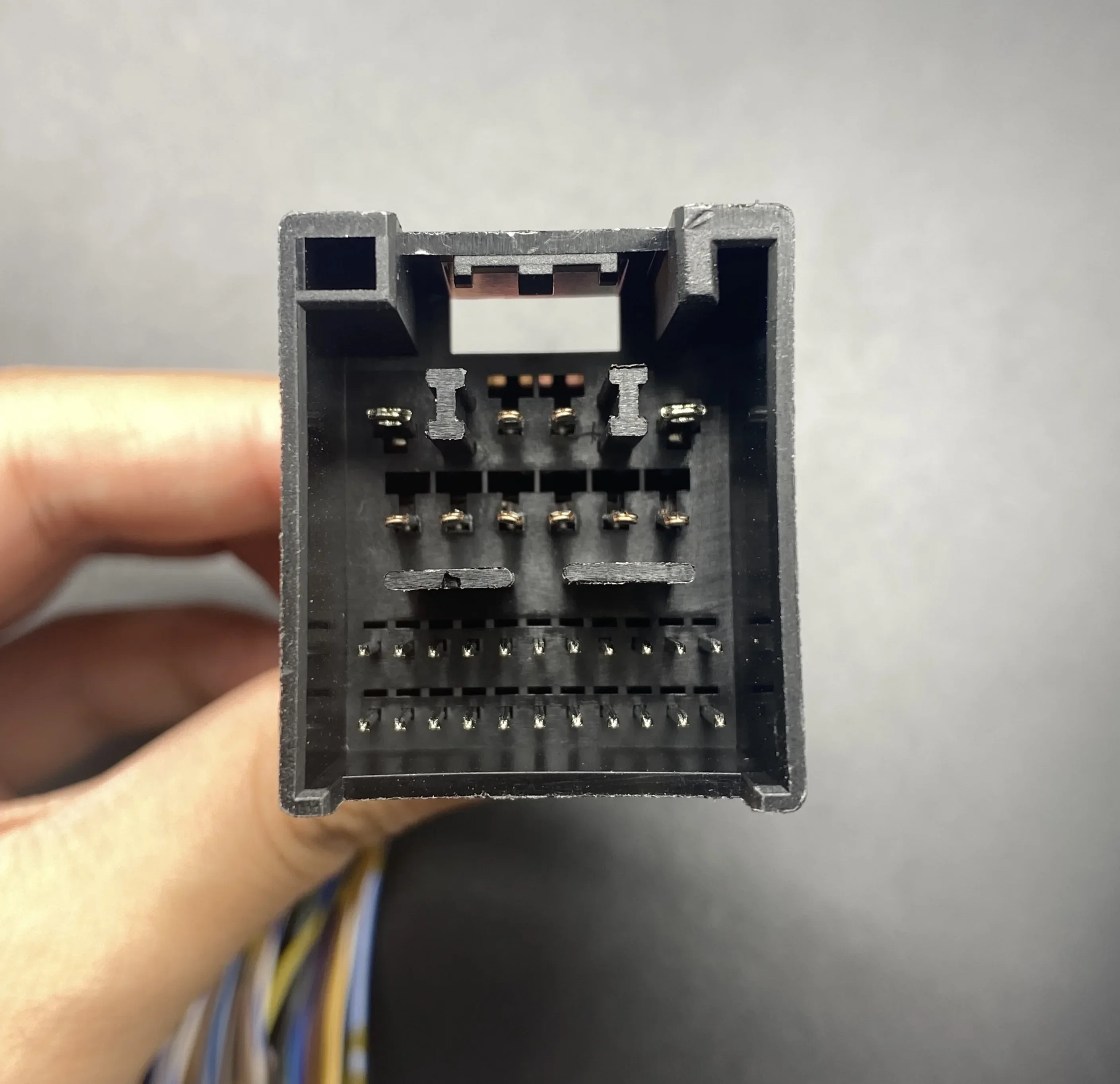 1pc for -21 Ford Focus audio unit C2619A plug connector terminal