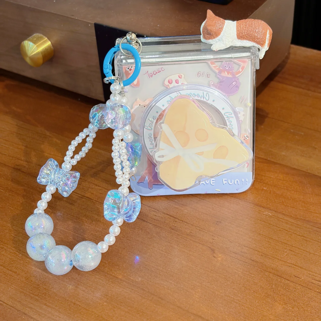 Cute 3D Kitten Phone Case with Magnetic Bracket and Rope Strap Pendant