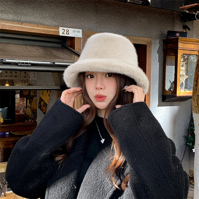 Fashion Fluffy Faux Fur Bucket Hat For Women Luxury Plush Fisherman Hat Warm Winter Thicken Cold Snowy Day Panama Cap