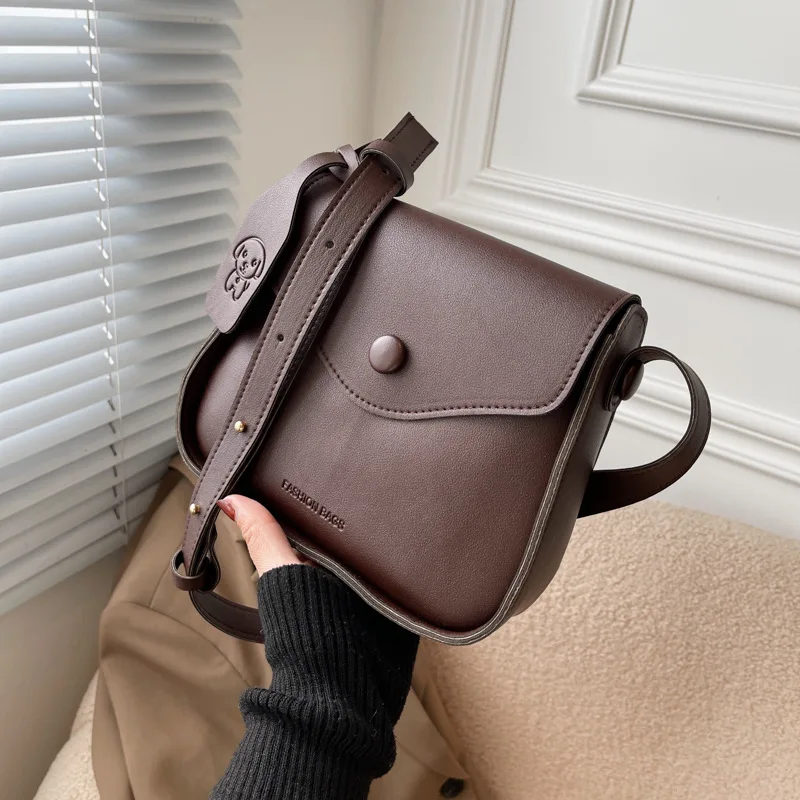 

Ladies Trendy Saddle Shoulder Bag Women PU Leather Crossbody Bag Dog Simple Solid Color Flap Messenger Bag Designer Handbags