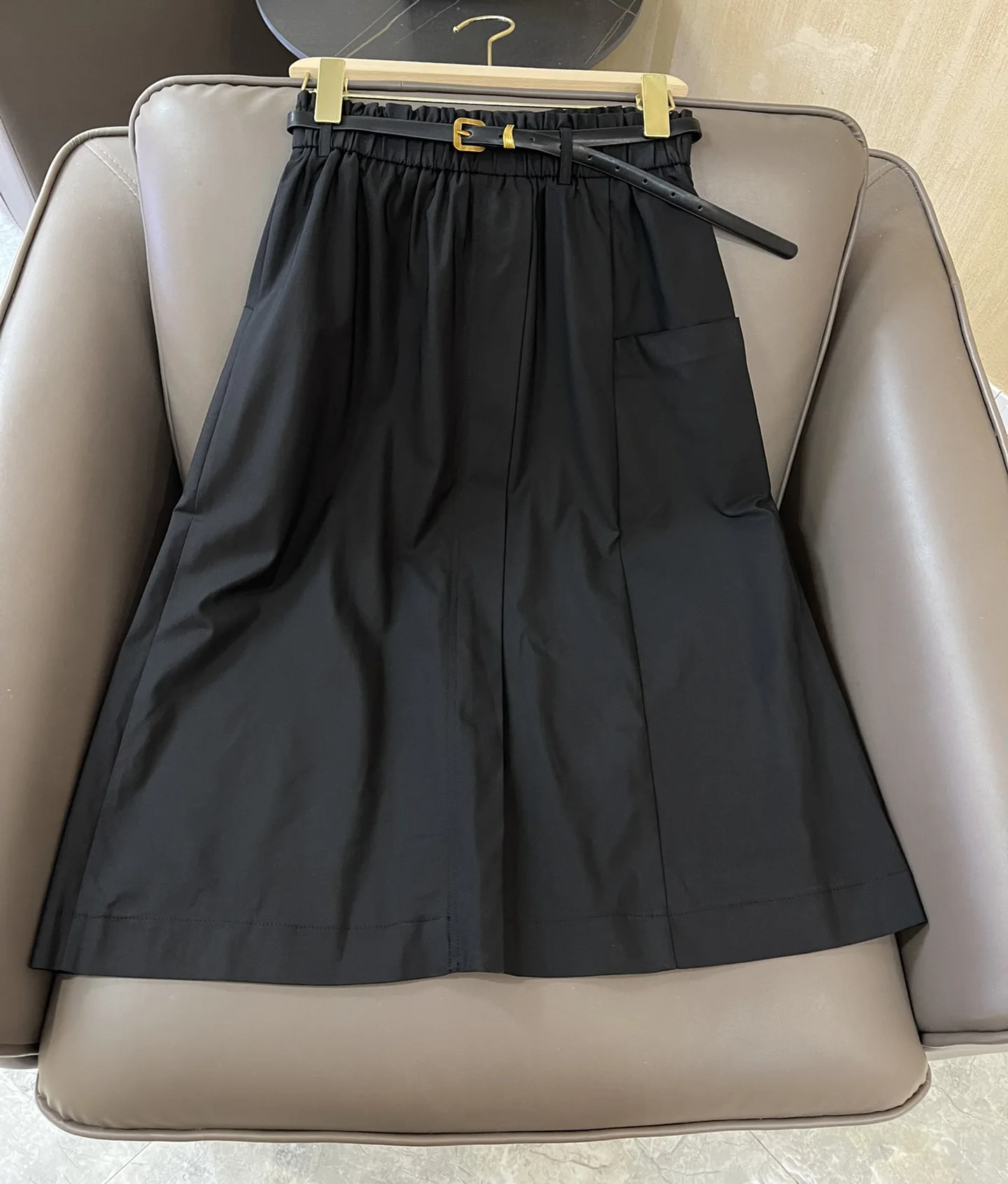 

2023 New black all-in-one belt long half skirt