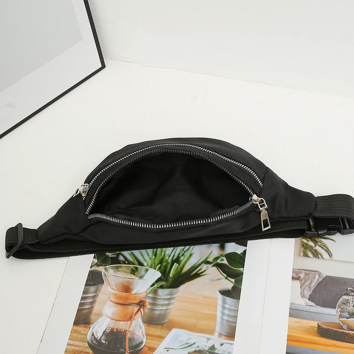 1 Pc Minimalist Multiple Pockets Nylon Waist Bag - Lightweight Bum Bag Crossbody Bag For Women Men For Sports/Daily Use 4
