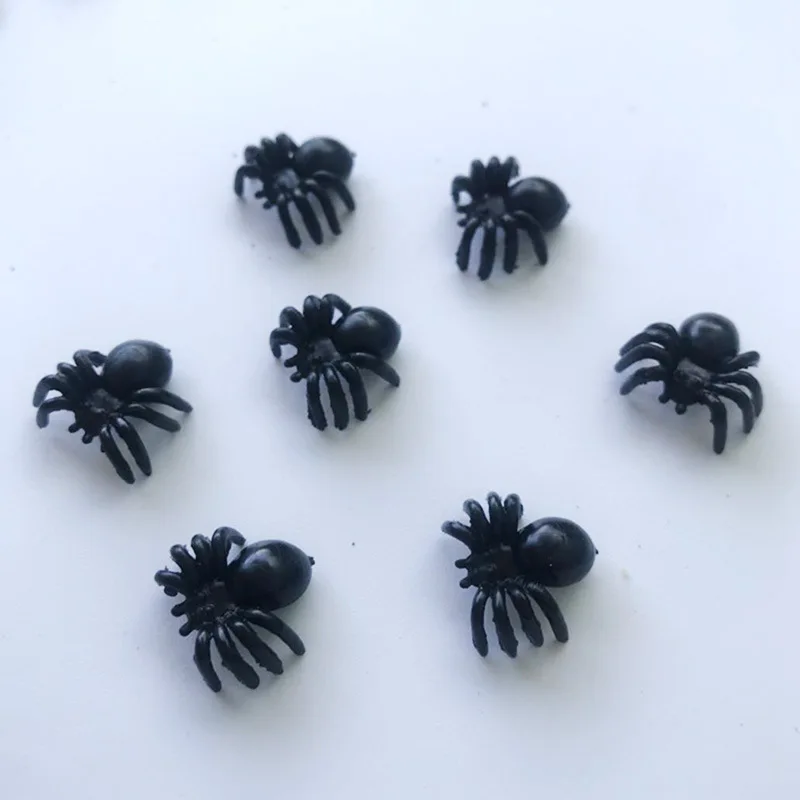 50/20pcs Mini Spider Novelty Funny Joke Prank Plastic Fake Spider Toys Realistic Props Halloween Decor Simulation Tricky Toy