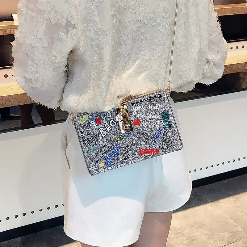 Crossbody Bags Letter Printing Trend Design Personality Box All Match Fashionable Casual Sweet Mini Chain Shoulder Bag for Women