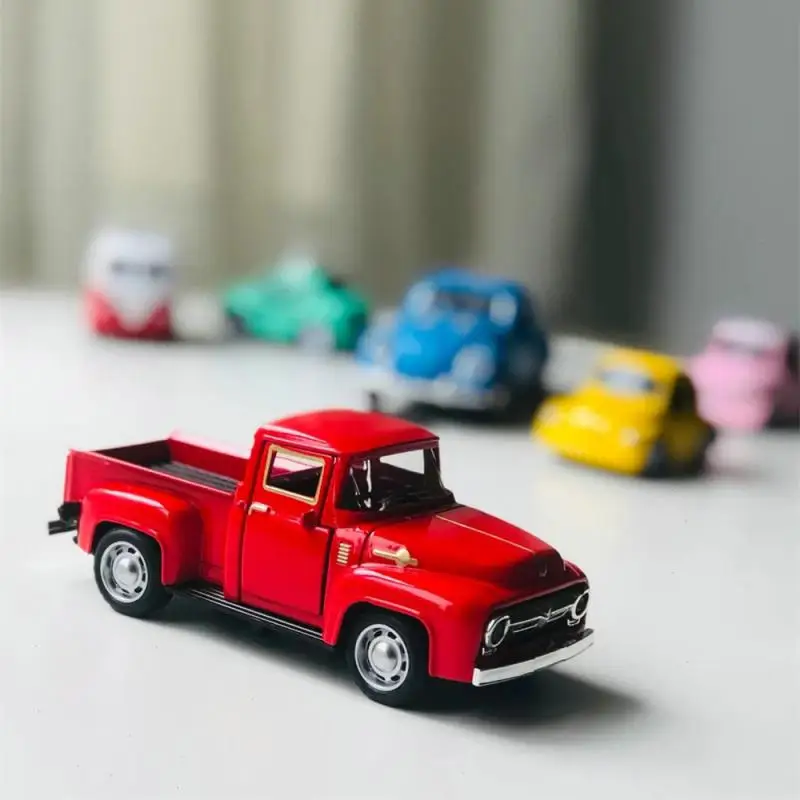

Classic Pickup Car 1/32 Scare Model Simulation Alloy Diecasts Pull Back Vehicle Toy For Boy Kids Collection