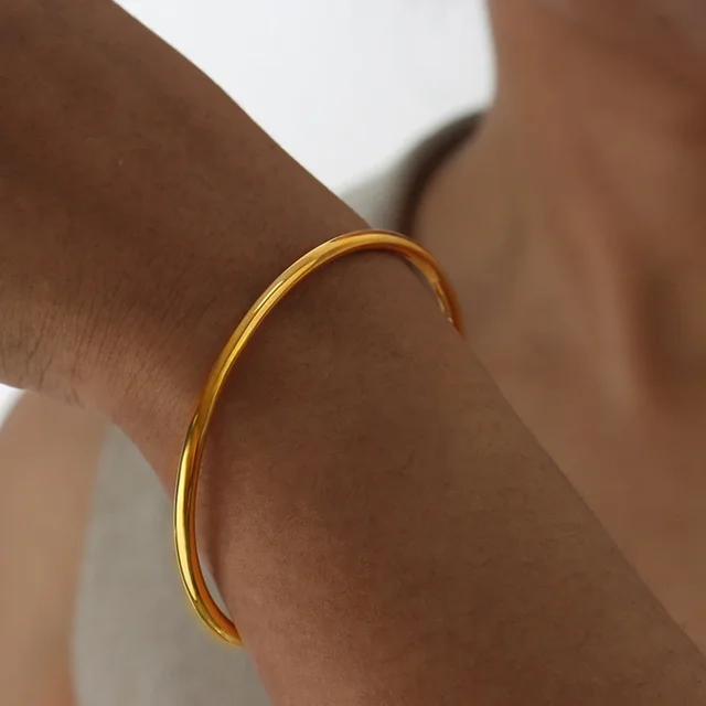 Fashionable Stainless Steel Bracelet For Women Round Minimalist Elegant Gold Color Bracelet Women's Accessories Popular Jewelry 3