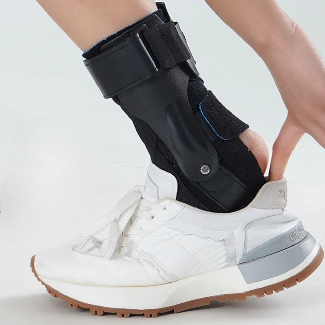 Ankle Brace for Sprained Ankle Support with Side Stabilizers for Men Women Ankle Splint Stabilizer Recovery Tendonitis Health 2