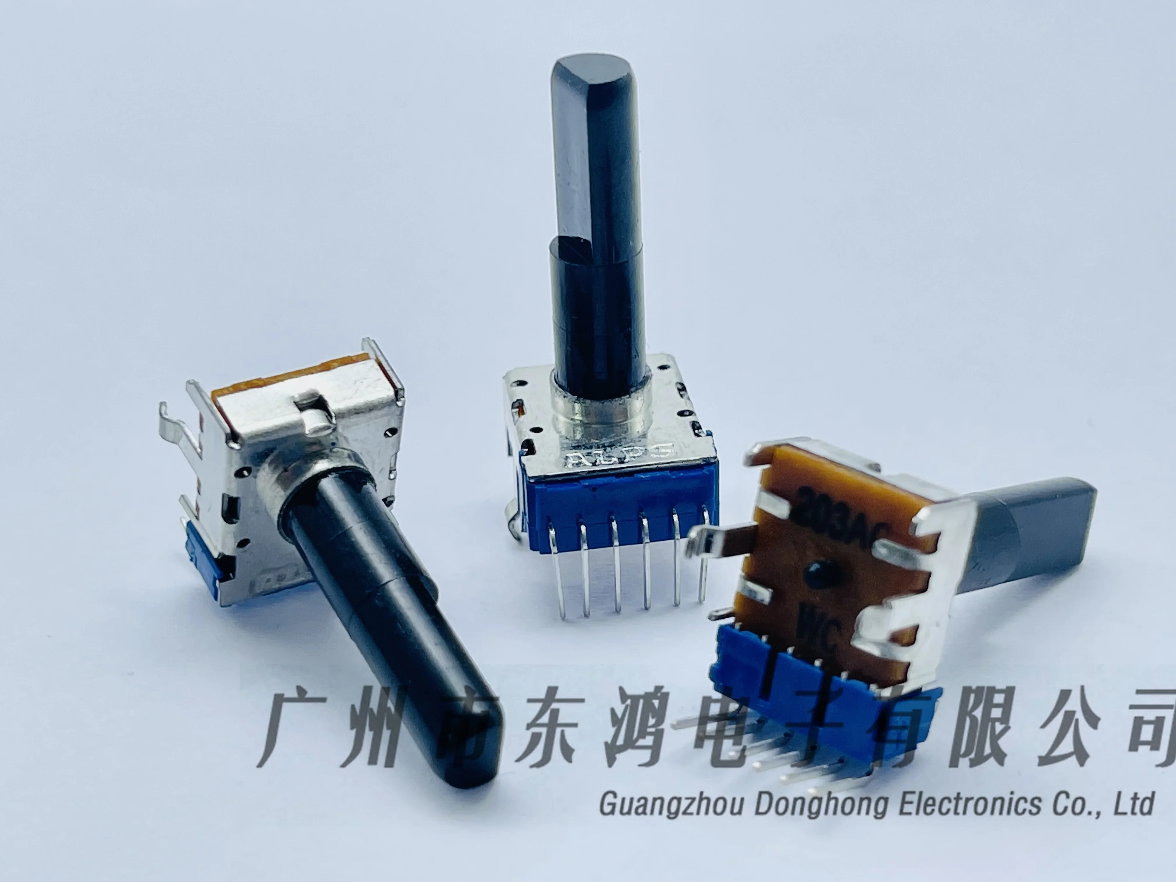 1 PCS Original Nissan ALPS RK12L potentiometer dual with a midpoint shaft length of 23MM