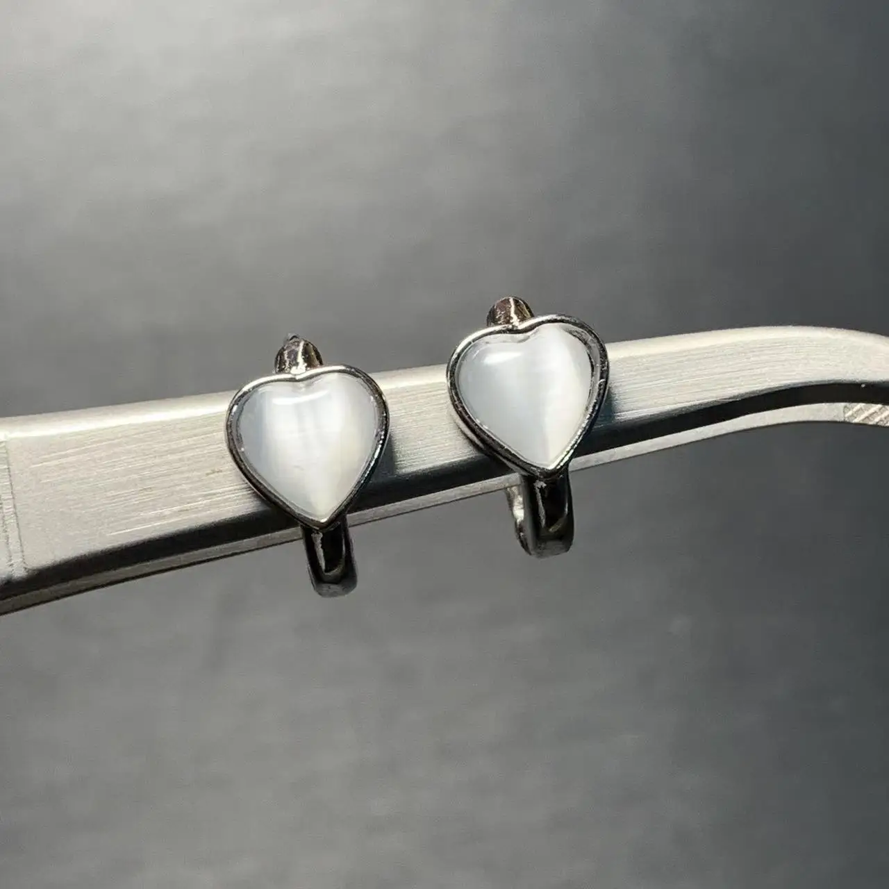 HEART Natural Cat's Eye Stone HOOP Earrings For Women Jewelry Gift Simple Elegant Design Luxury