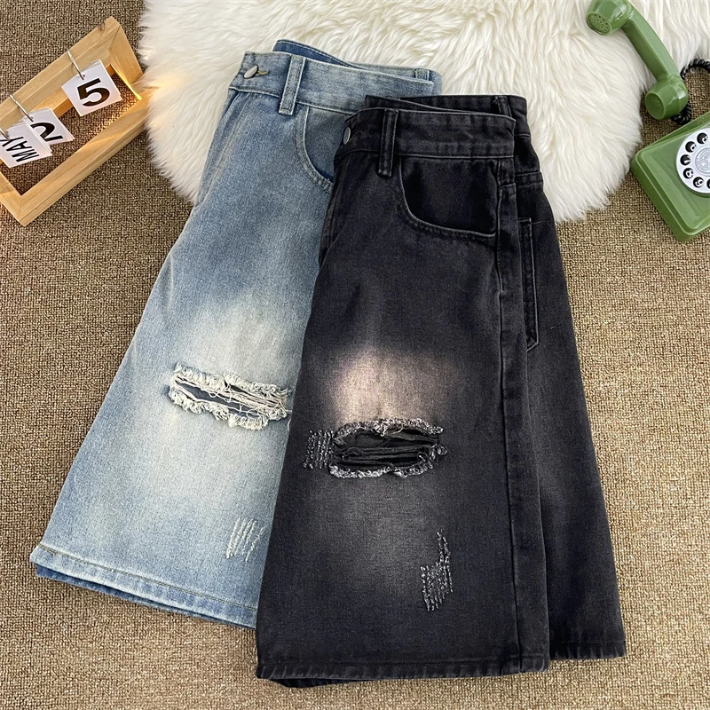 Korean Luxury Clothing Men's Summer Denim Knee Length Shorts Fashion Designer Ripped Hole Cowboy Korean Short Pants A64