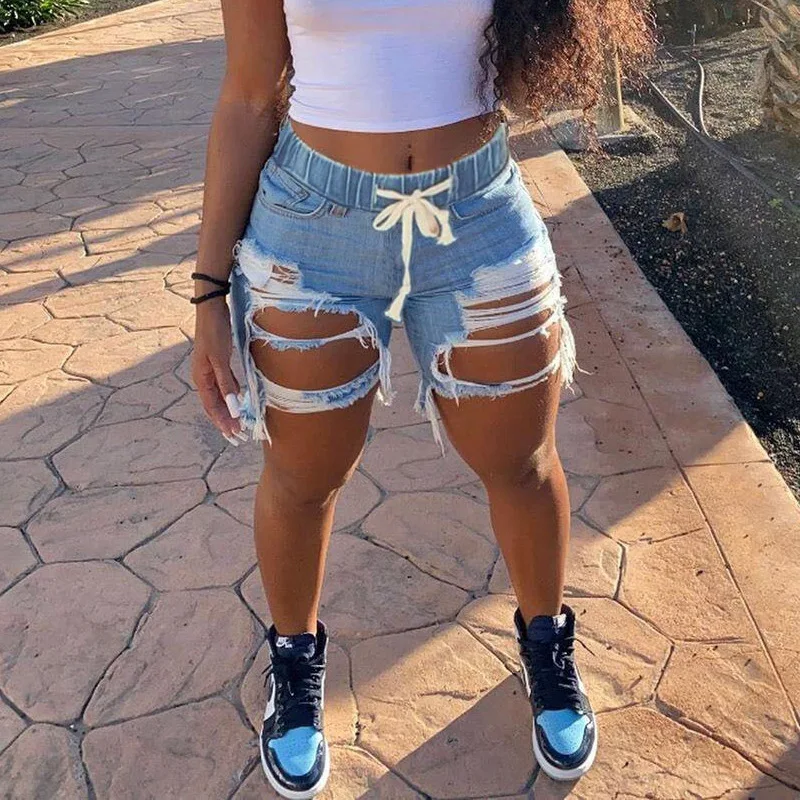 Рисунок 4 - Шорты женские джинсовые с завышенной талией