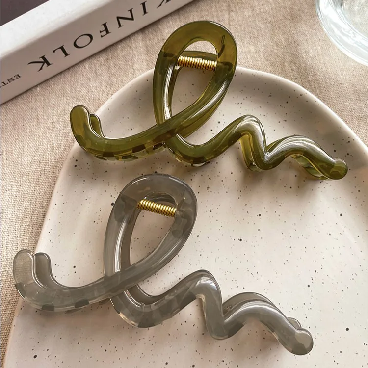 Koreanische trendige gewellte Haarspangen für Frauen, Schleife, große Haarklammern, Krabbe, Acryl-Haarnadeln, Haarschmuck, Mädchen, Haarspangen, Stirnbänder – Detail 5