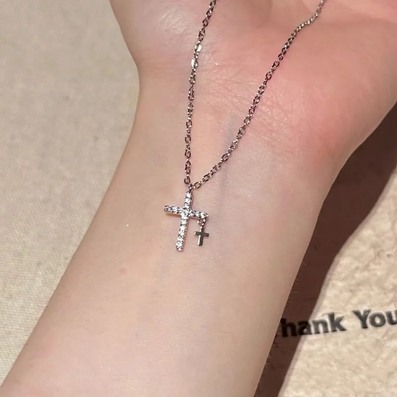 Fashion Simple Stainless Steel Cross Necklaces Women Luxury Design Metal Zircon Clavicle Chain Choker Jewelry Birthday Gift