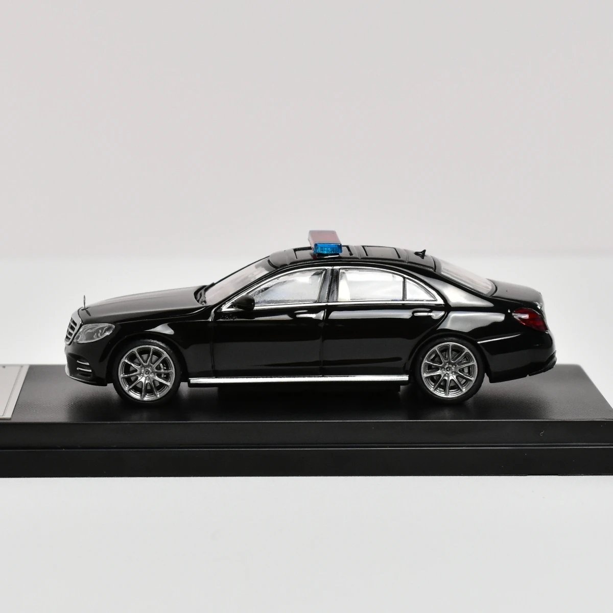 Master 1:64 S450 W222 Diecast Model Car 4