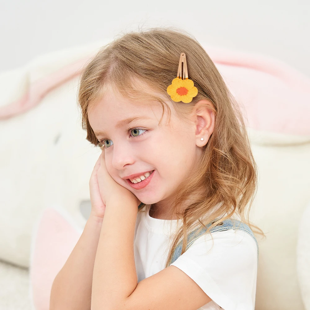 Рисунок 3 - детские заколки для волос с цветочной